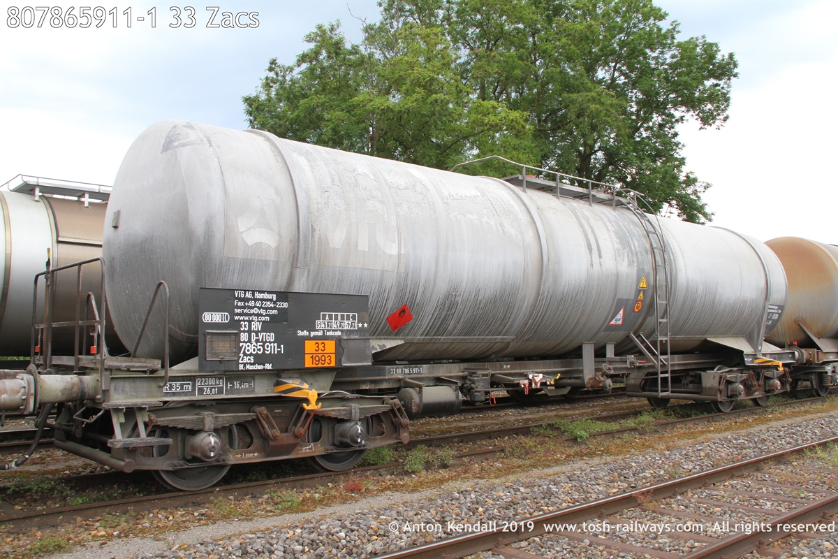807865911-1_33 Zacs.JPG